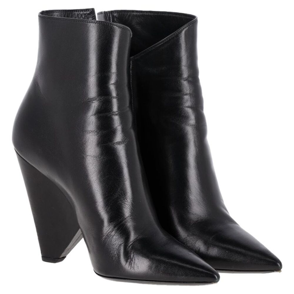Saint Laurent Pyramid-Heeled Ankle Boots in Black Leather - Picture 4 of 8